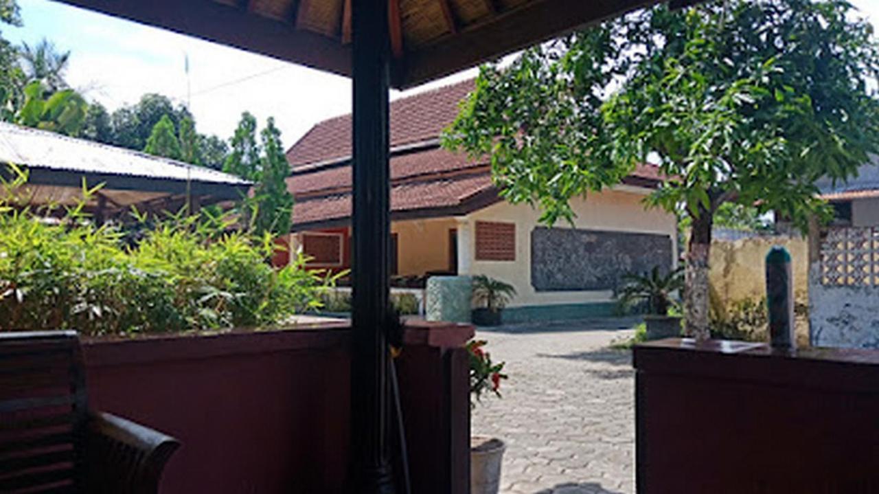 Hotel Nirwana Situbondo Redpartner Banyuanget Kültér fotó