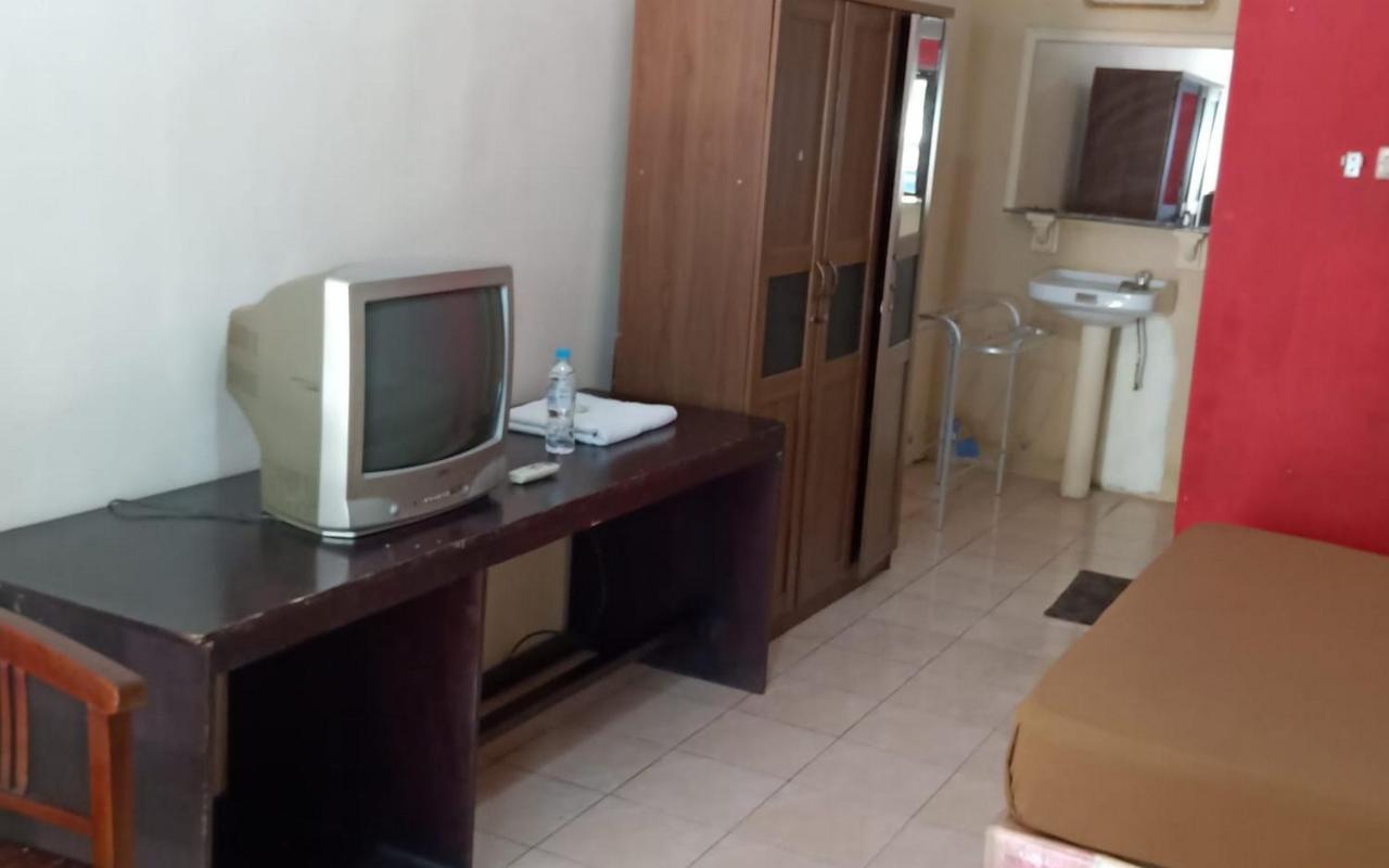 Hotel Nirwana Situbondo Redpartner Banyuanget Kültér fotó