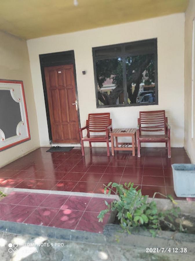 Hotel Nirwana Situbondo Redpartner Banyuanget Kültér fotó